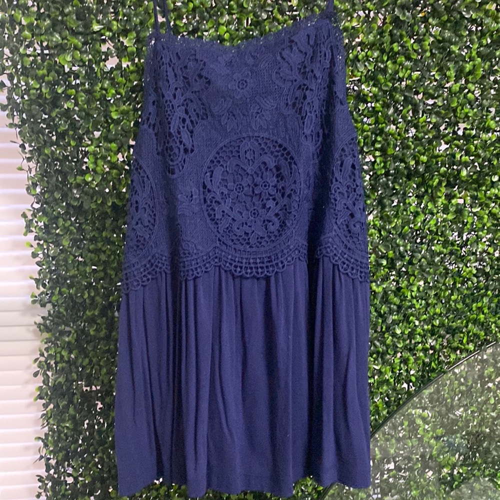 Large navy shirt